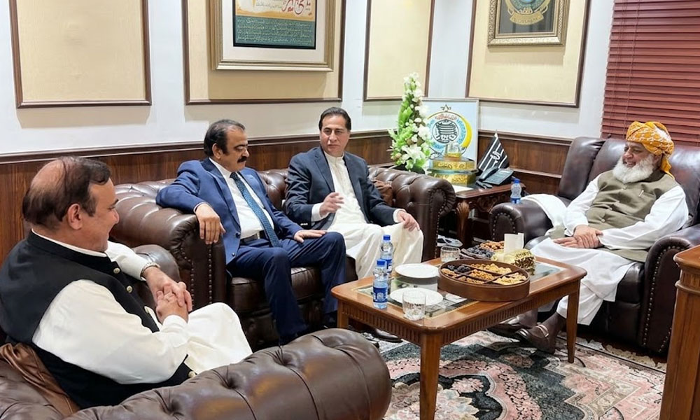 ایاز صادق ، رانا ثناء اللہ اور ڈاکٹر طارق فضل چوہدری کی مولانا فضل الرحمان سے ملاقات