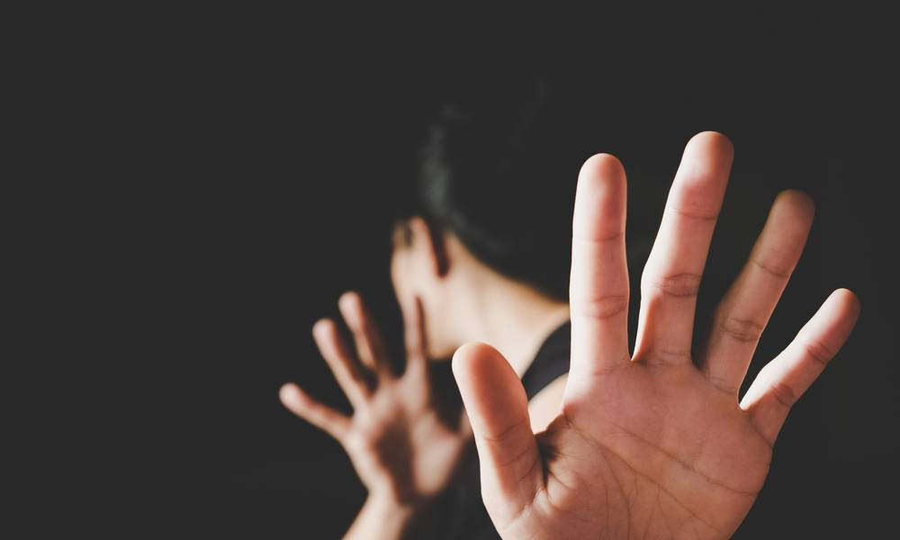 تشدد کا الزام، ایڈیشنل ڈپٹی کمشنر  نے خاوند کیخلاف مقدمہ درج کرادیا
