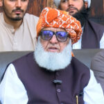 متنازع بیان دینے کا ’کوئی شوق نہیں‘، پارلیمنٹ کی بالادستی چاہتے ہیں، مولانا فضل الرحمان