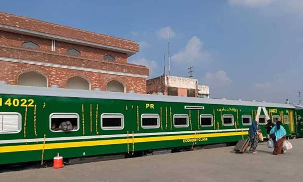 مسافروں کو جدید سفری سہولیات کی فراہمی، قراقرم ایکسپریس کا نجی شعبے کے اشتراک سے نیا آغاز